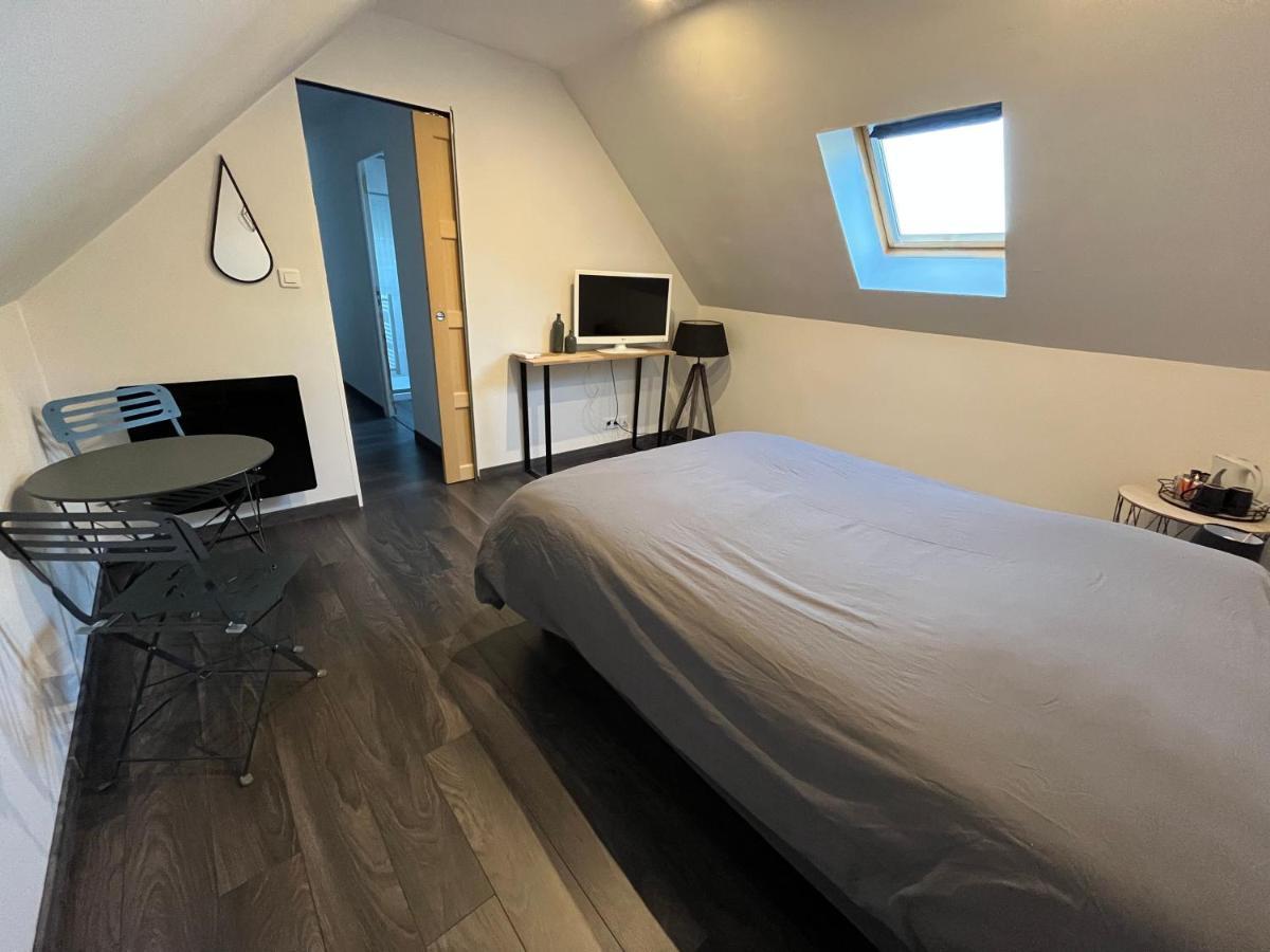 Chez Berangere Et Nicolas Montreuil-sur-Maine ภายนอก รูปภาพ